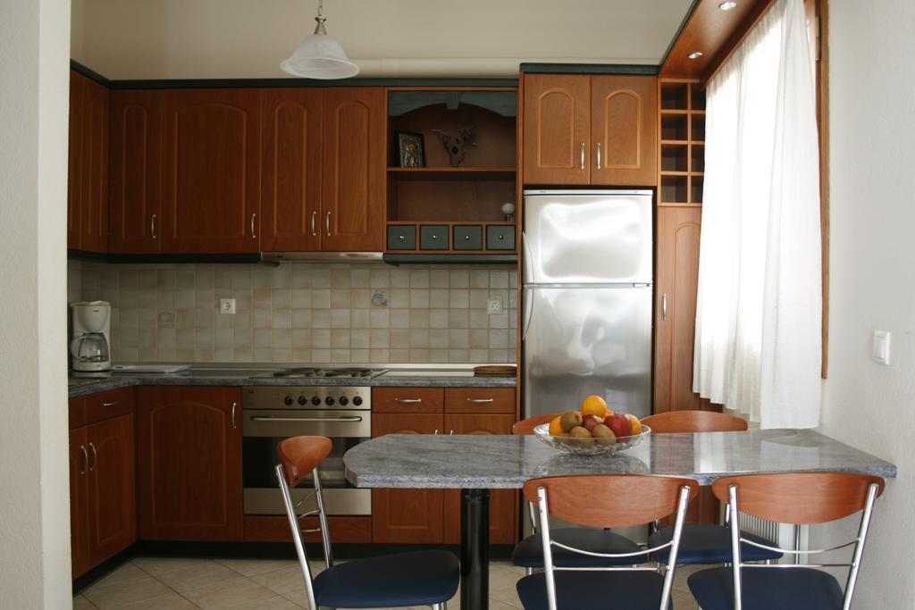 Zouzoulas Filoxenia - Koralia Apartments Milína Zimmer foto