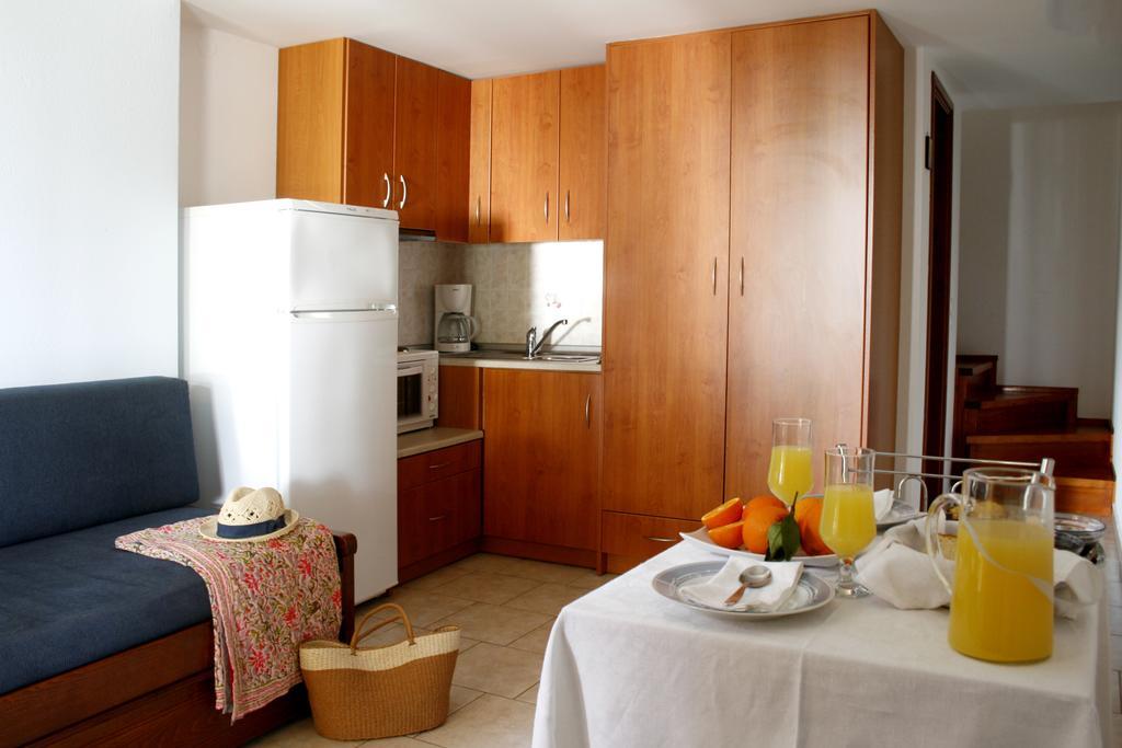 Zouzoulas Filoxenia - Koralia Apartments Milína Zimmer foto